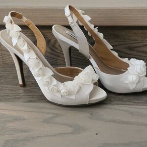 Elegant White Floral Slingback Heels